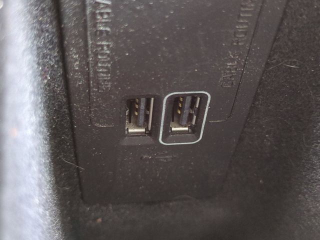 Used 2020 Volvo XC60 T5 Momentum w/ Protection Package Premier image 19