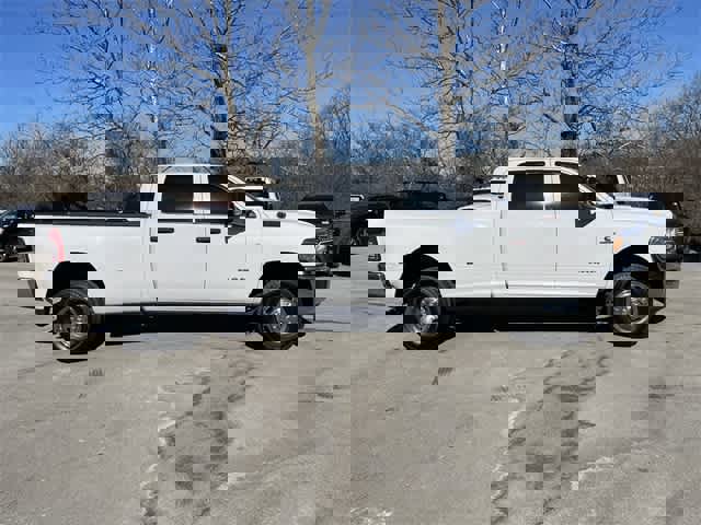 Used 2021 RAM 3500 Tradesman w/ Chrome Appearance Group image 15