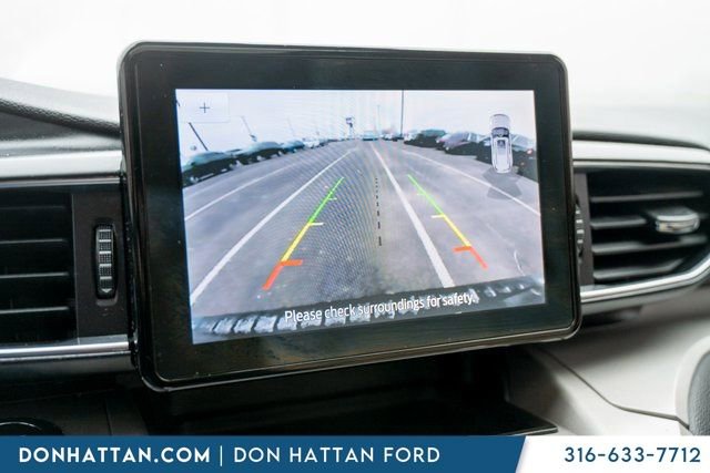 Used 2023 Ford Explorer XLT w/ Equipment Group 202A image 17