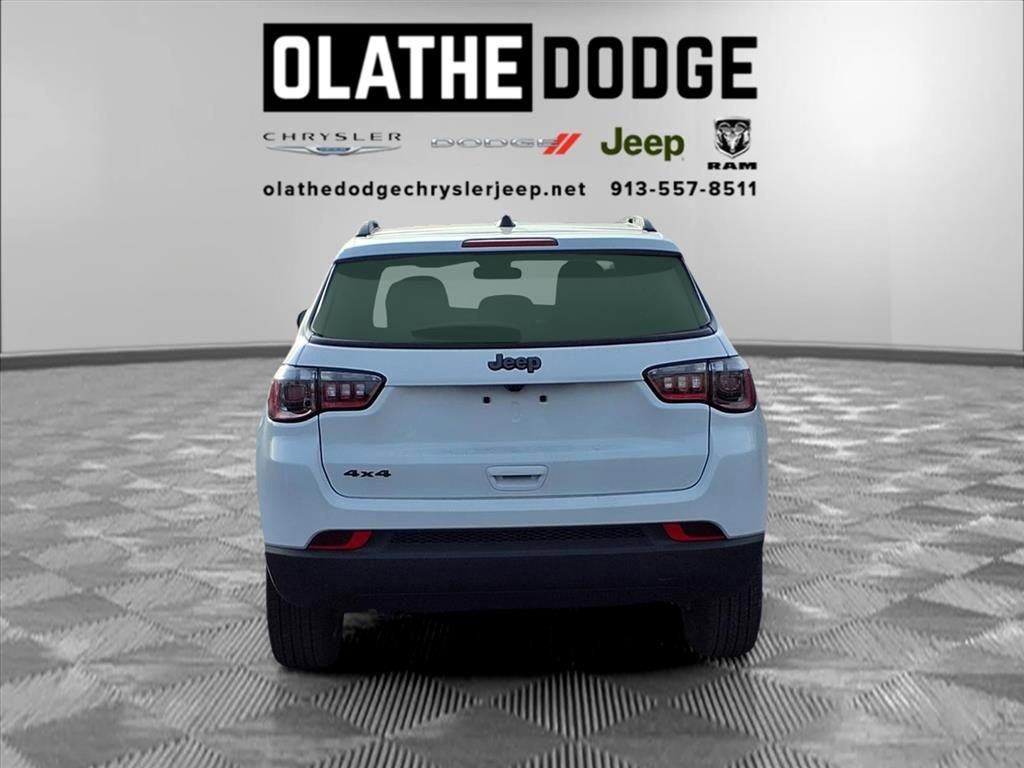 New 2026 Jeep Compass Latitude image 23