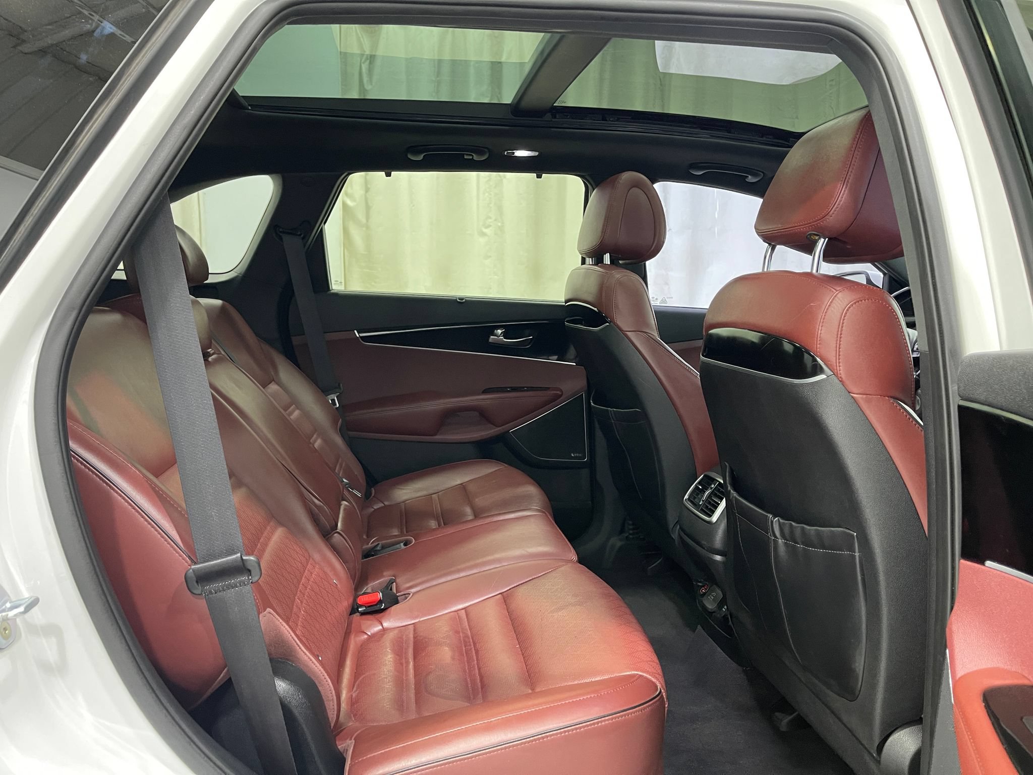 Used 2016 Kia Sorento SX FWD image 30