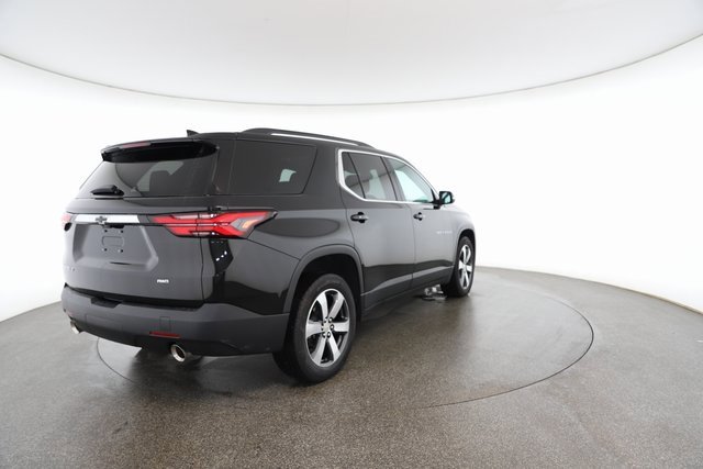 Used 2024 Chevrolet Traverse Premier image 17