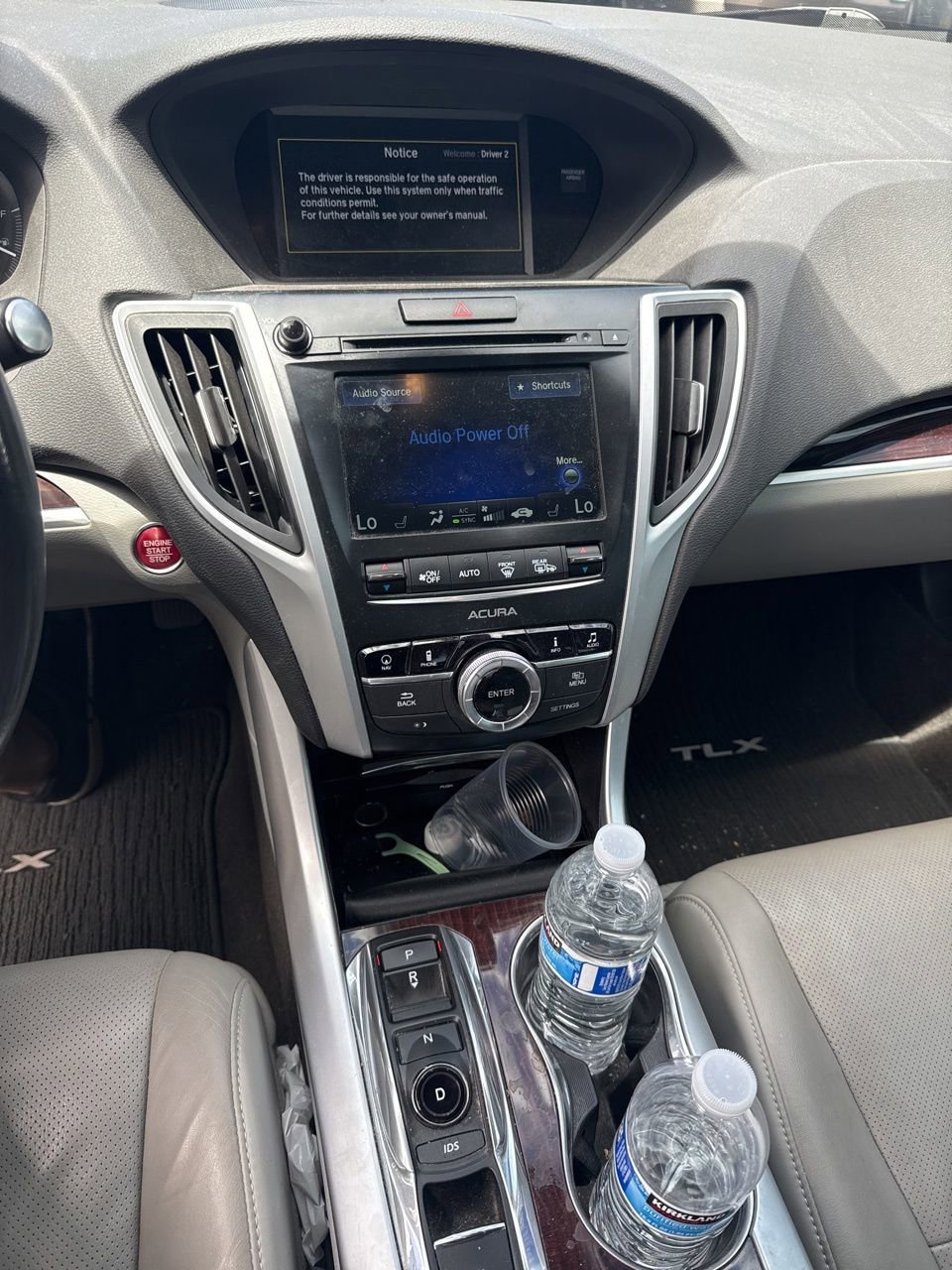 Used 2017 Acura TLX V6 w/ Technology Package FWD image 3