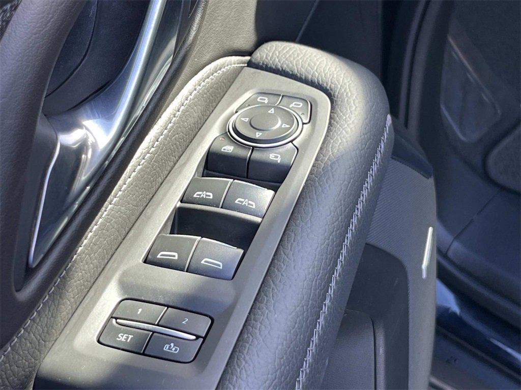 Used 2024 GMC Yukon XL Denali image 26