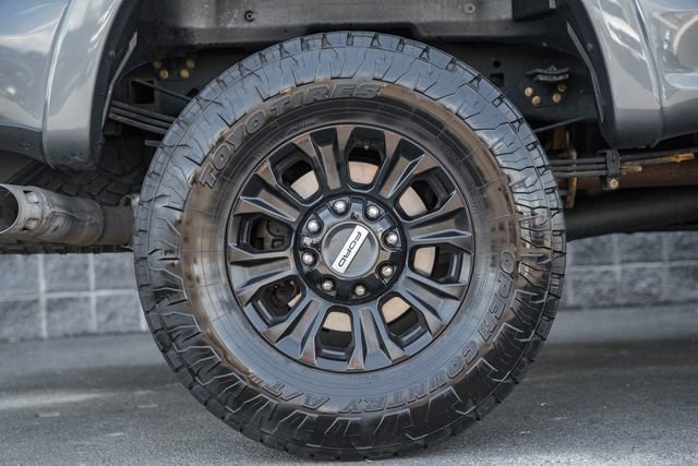 Used 2021 Ford F250 Lariat w/ Tremor Off-Road Package AWD/4WD image 28