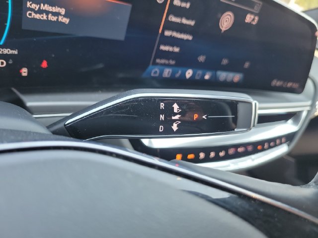 Certified 2024 Cadillac Lyriq Tech AWD/4WD image 28