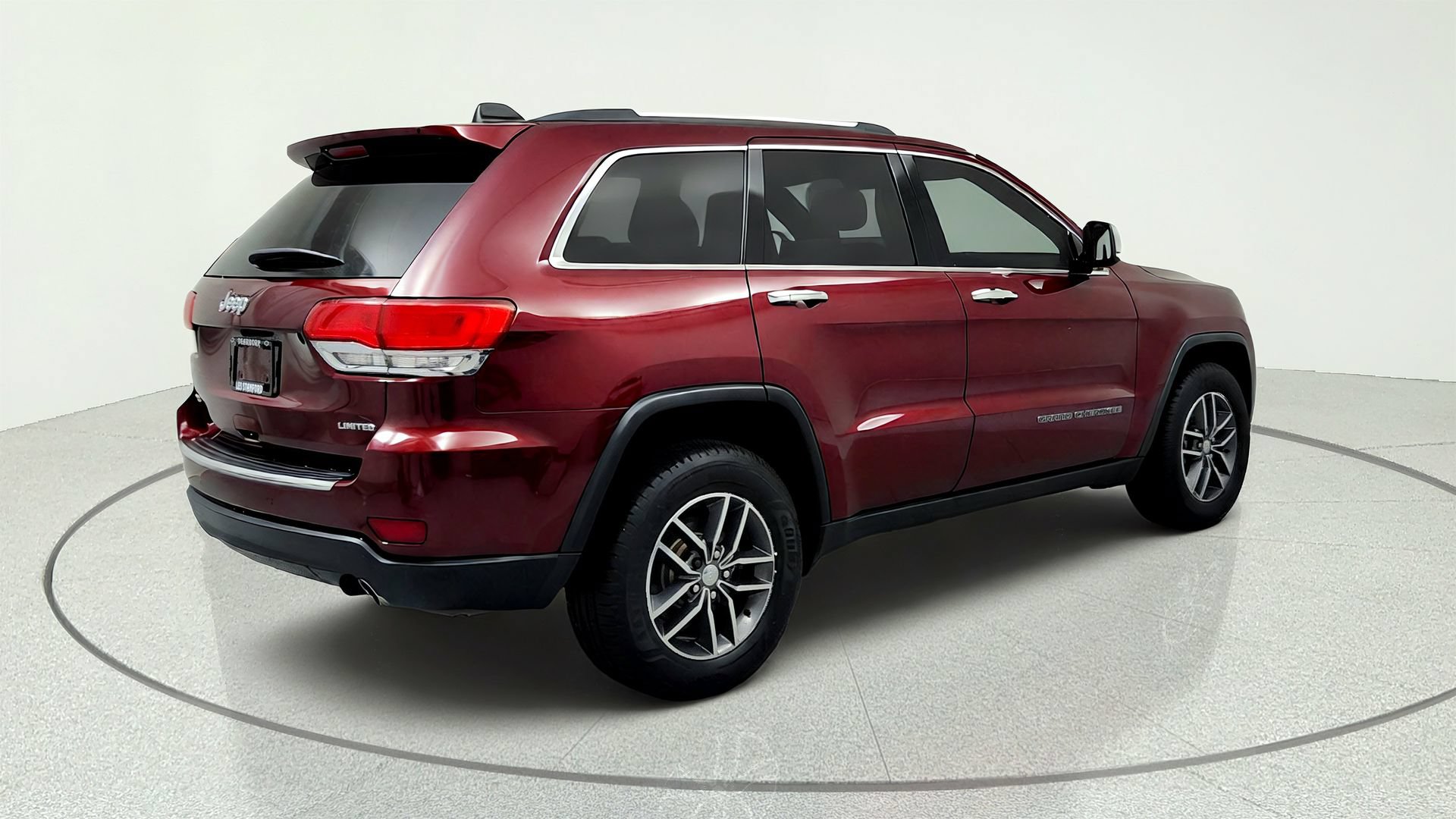 Used 2018 Jeep Grand Cherokee Limited AWD/4WD image 5