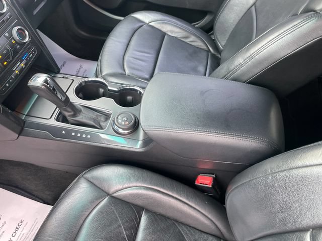 Used 2017 Ford Explorer XLT AWD/4WD image 27