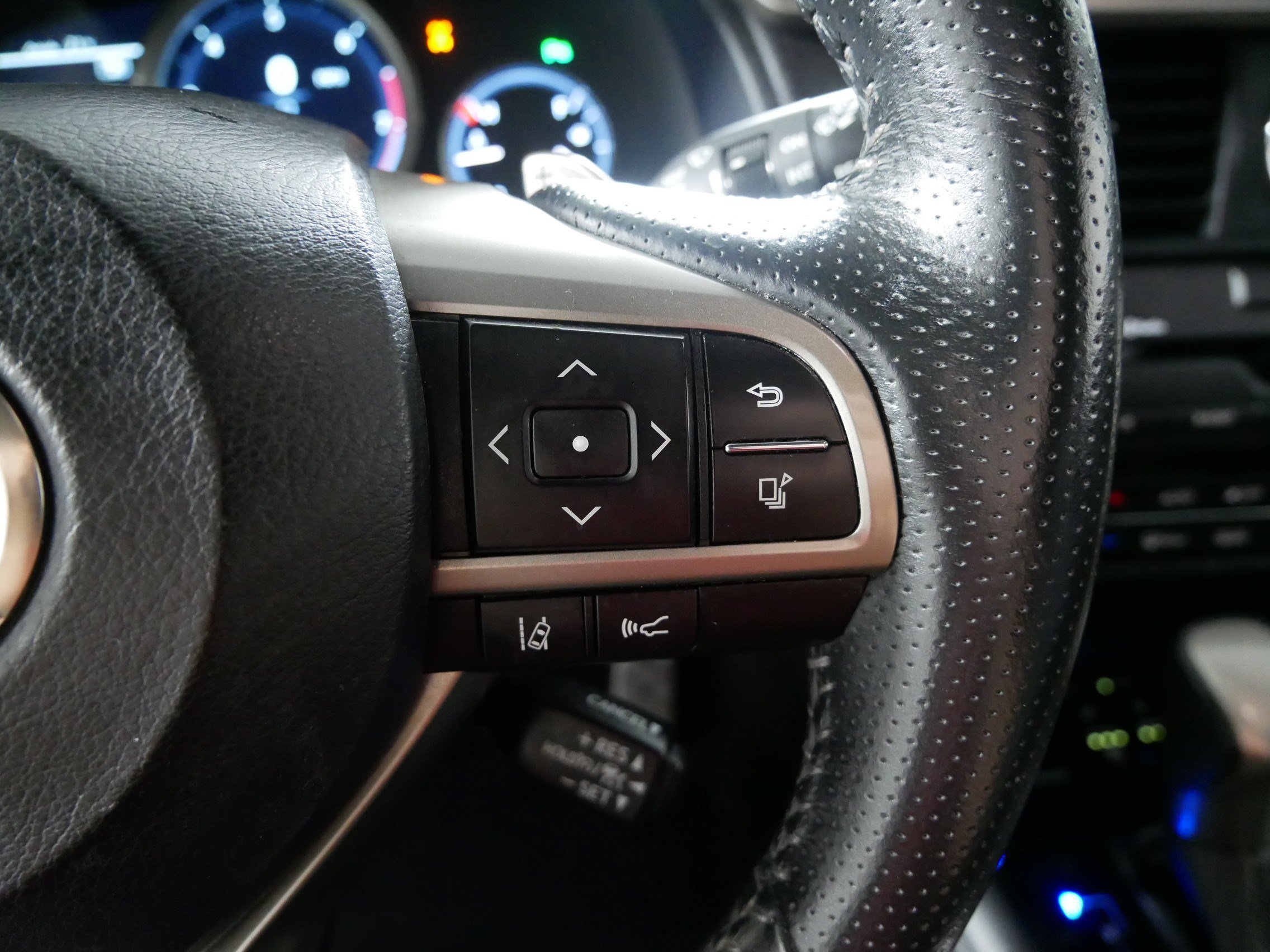 Used 2016 Lexus RX 350 F Sport w/ Cold Weather Package AWD/4WD image 28