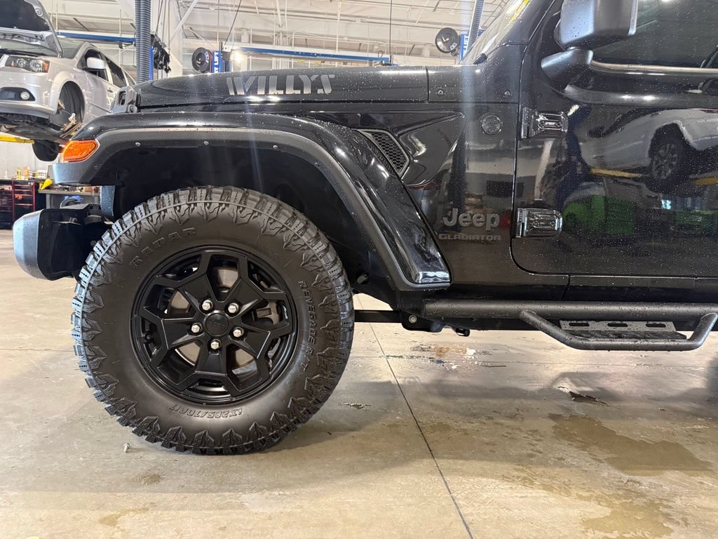Used 2021 Jeep Gladiator Sport AWD/4WD image 21