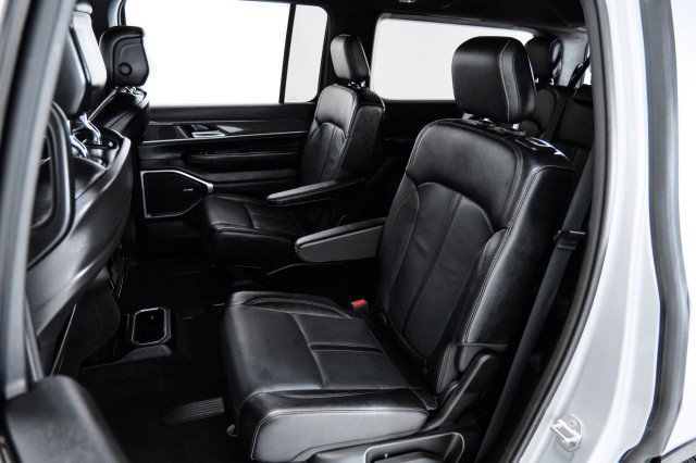 Used 2024 Jeep Wagoneer Series II image 40