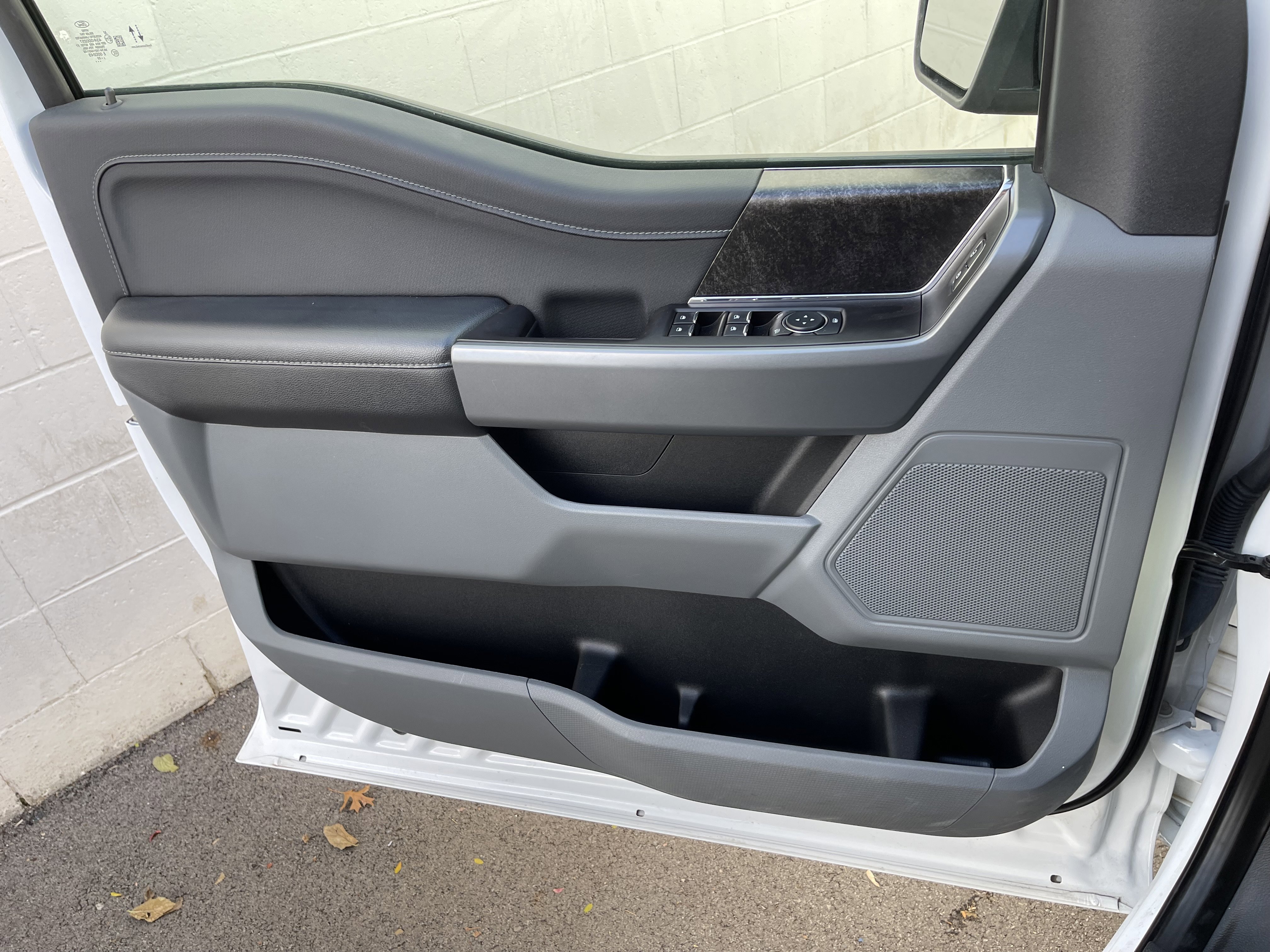 Used 2022 Ford F150 XLT w/ Equipment Group 301A Mid image 22