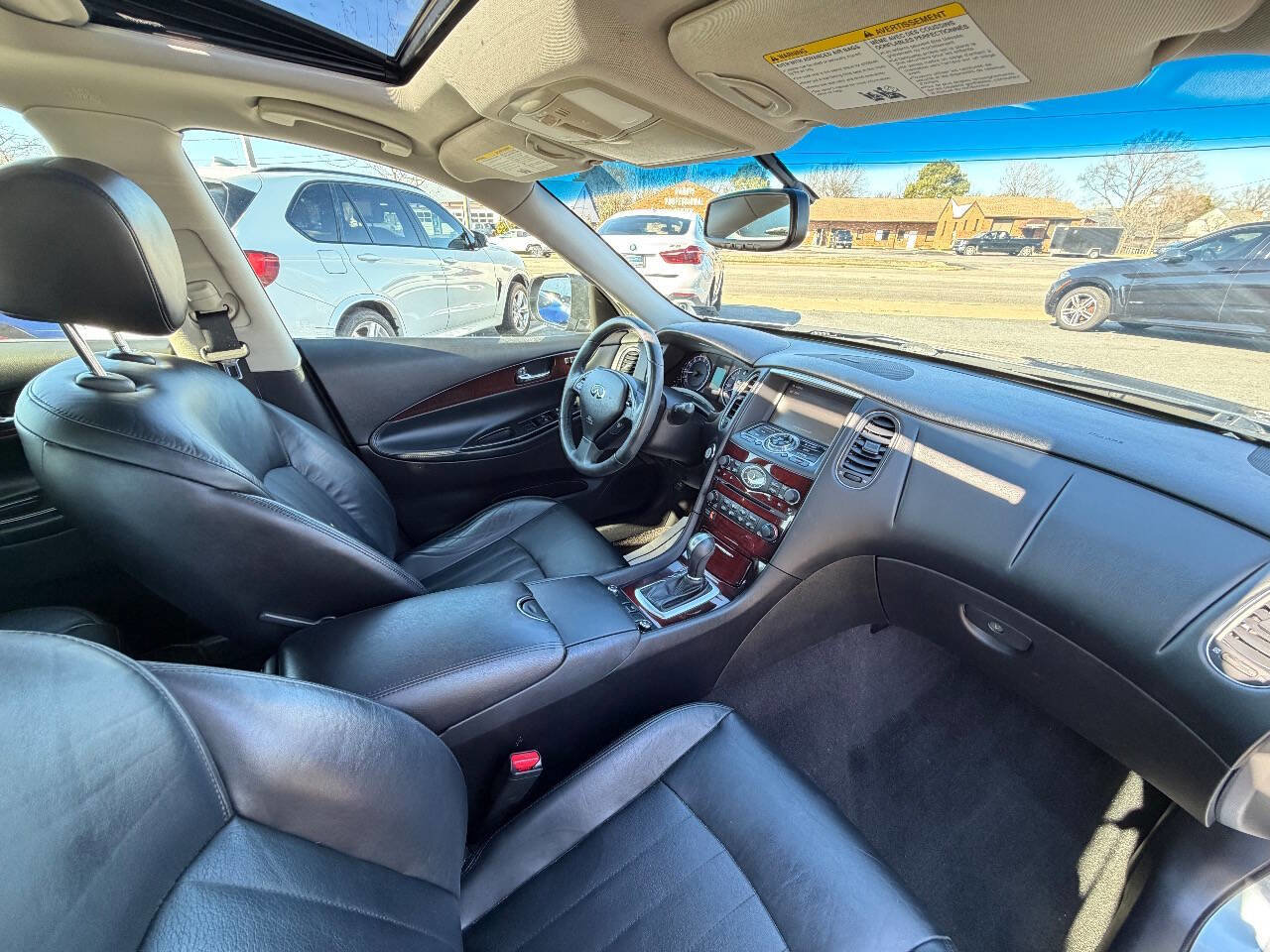 Used 2016 INFINITI QX50 Journey w/ Premium Package image 16