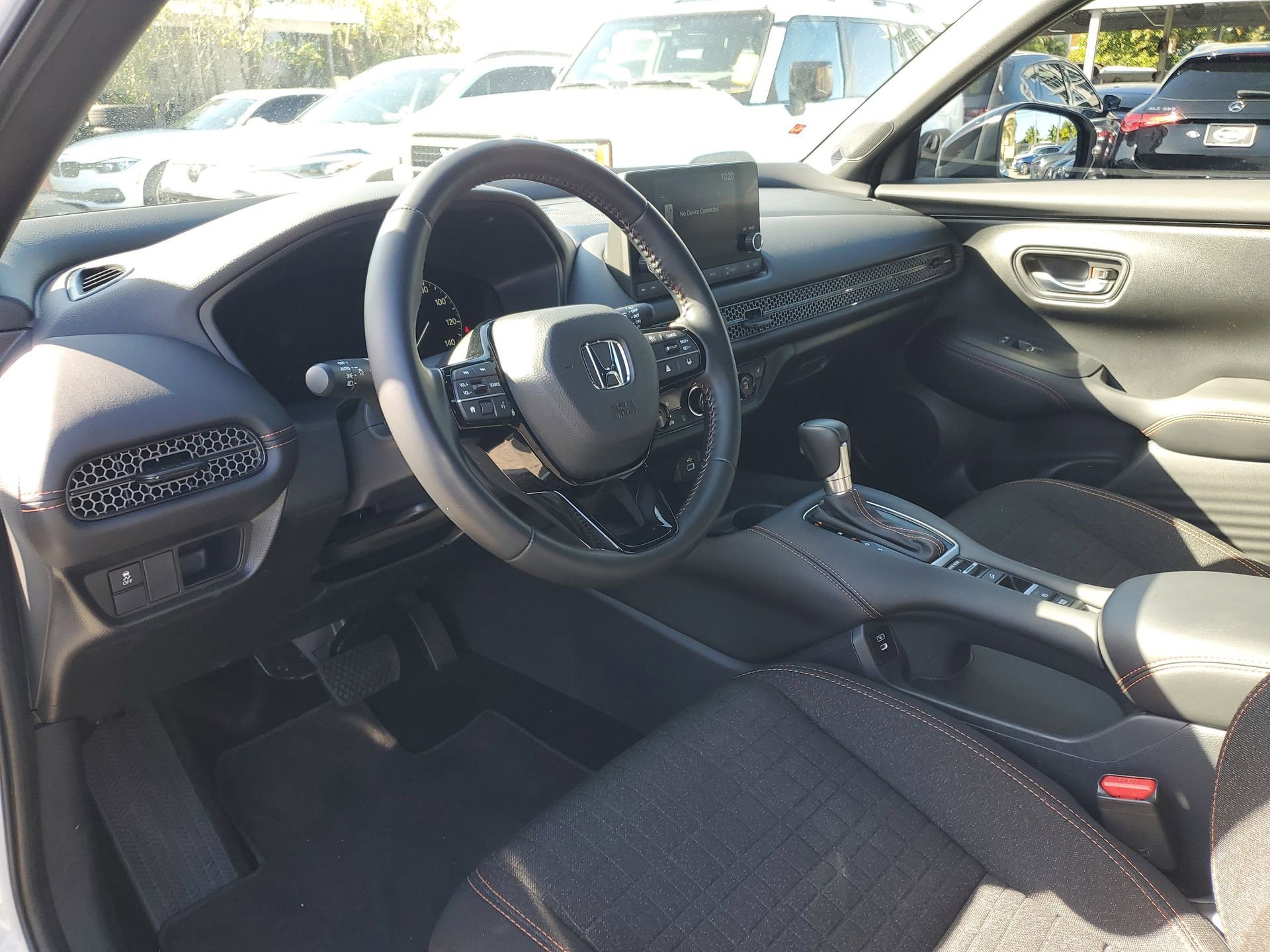 Used 2025 Honda HR-V Sport image 12