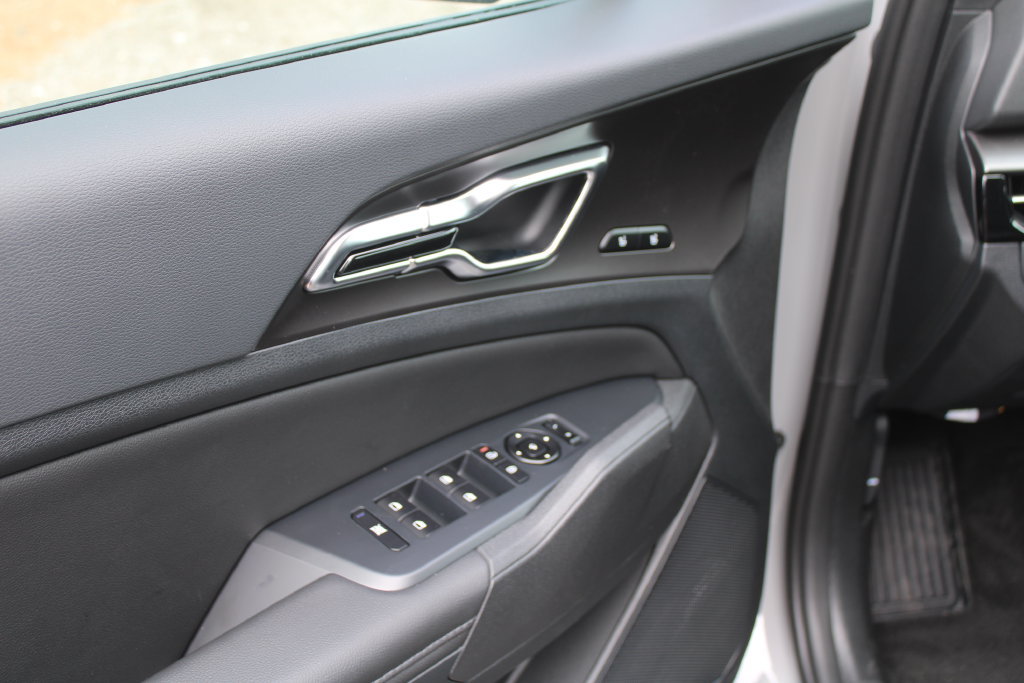 New 2027 Kia Sportage SX FWD image 19