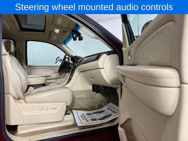 Used 2007 Cadillac Escalade EXT w/ Information Package AWD/4WD image 16