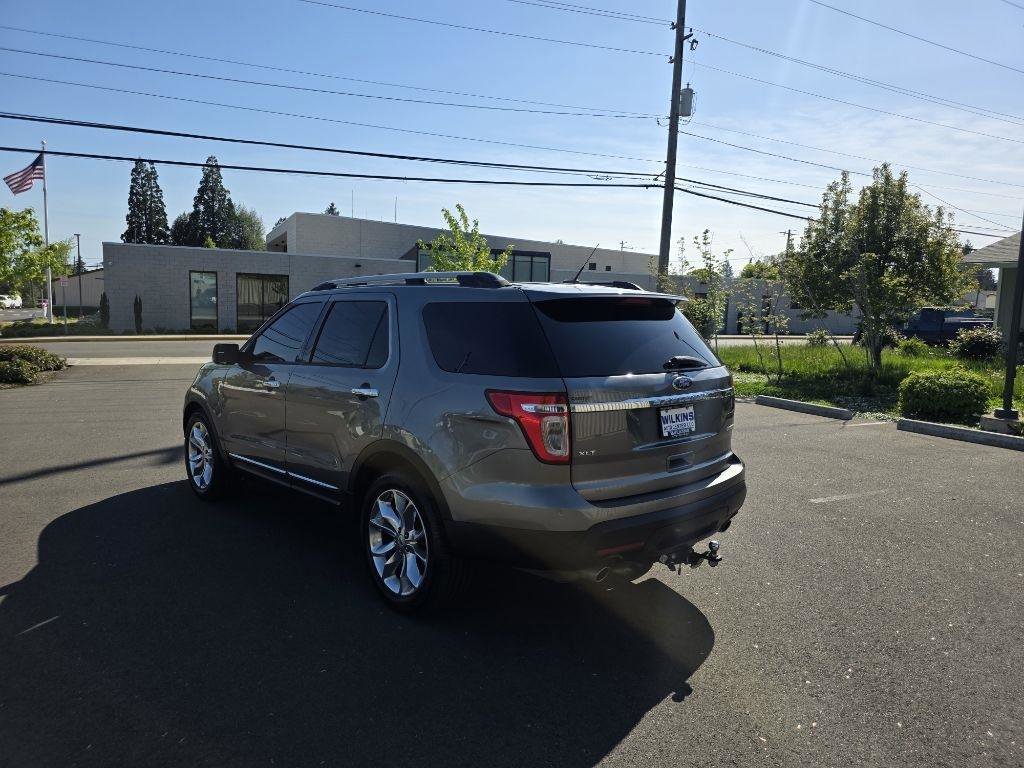Used 2014 Ford Explorer XLT w/ Equipment Group 202A FWD image 7