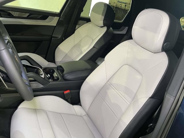 New 2026 Porsche Cayenne AWD/4WD image 17