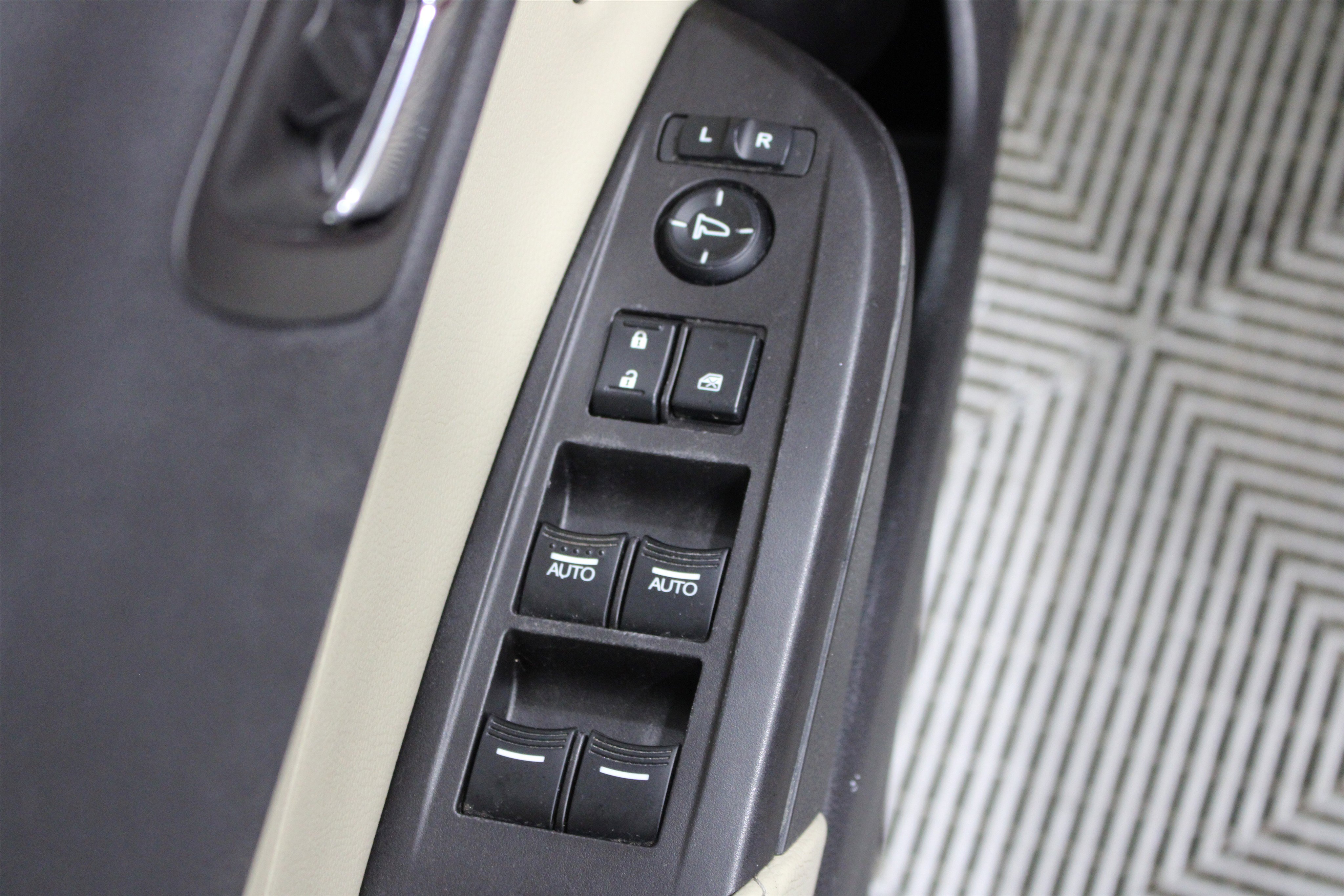 Used 2016 Acura ILX FWD image 7
