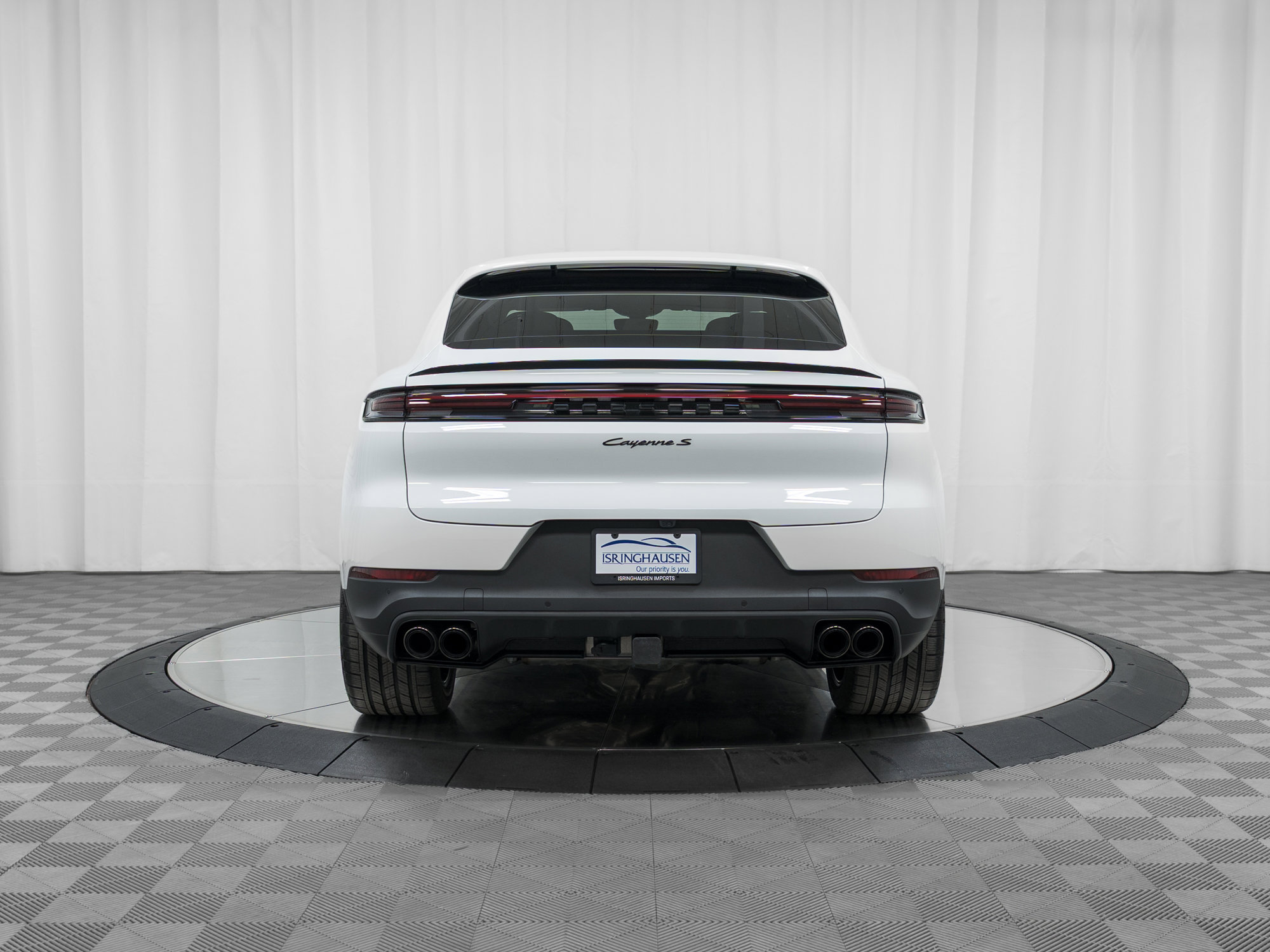 Used 2025 Porsche Cayenne S image 6