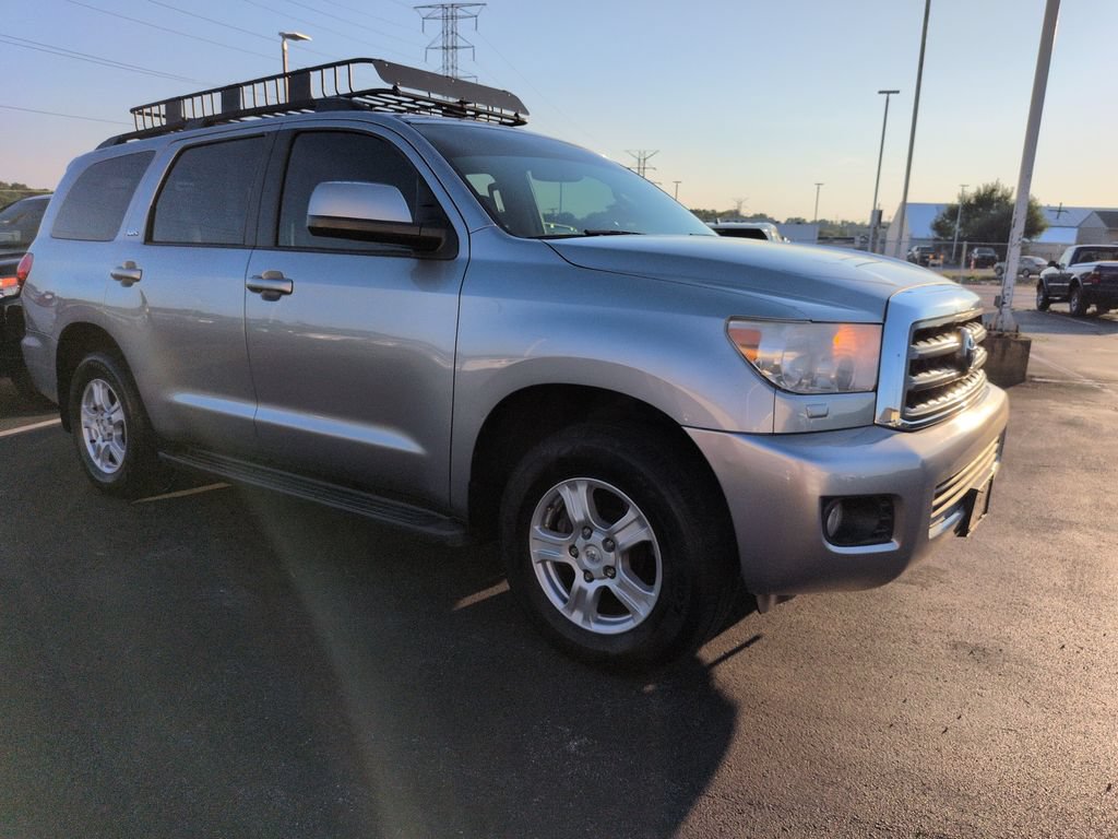 Used 2014 Toyota Sequoia SR5 w/ Premium Package AWD/4WD image 8