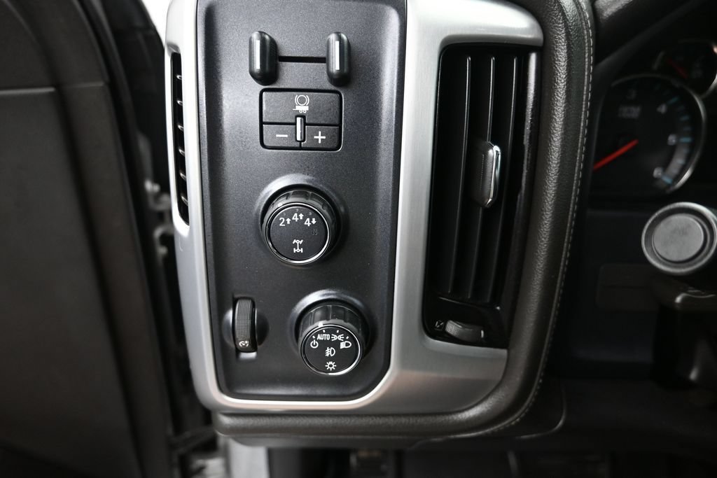 Used 2017 GMC Sierra 2500 SLT w/ Driver Alert Package AWD/4WD image 17