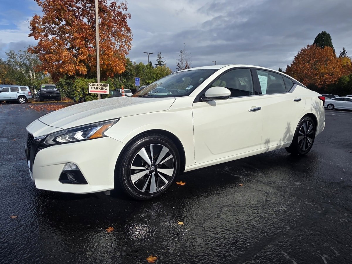 Used 2019 Nissan Altima 2.5 SV FWD image 1