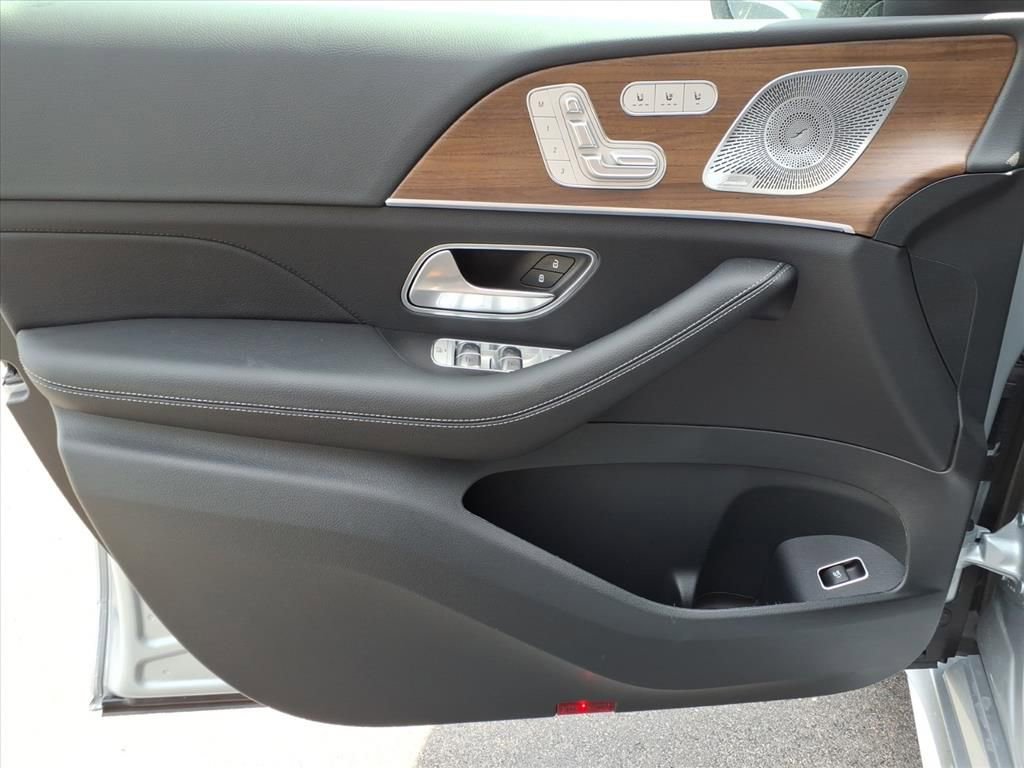 New 2026 Mercedes-Benz GLE 450 4MATIC Coupe image 11