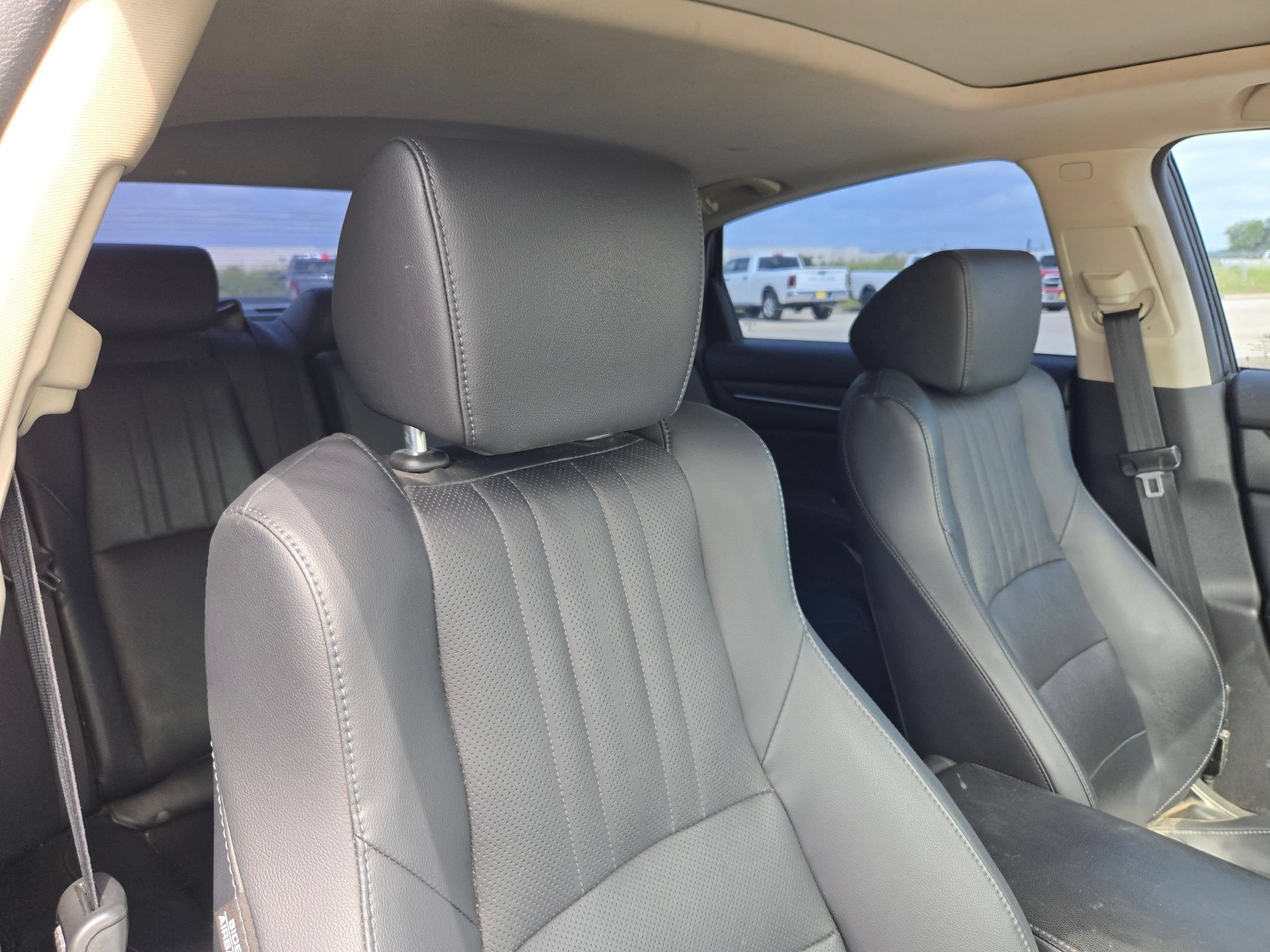 Used 2018 Honda Accord EX-L image 31