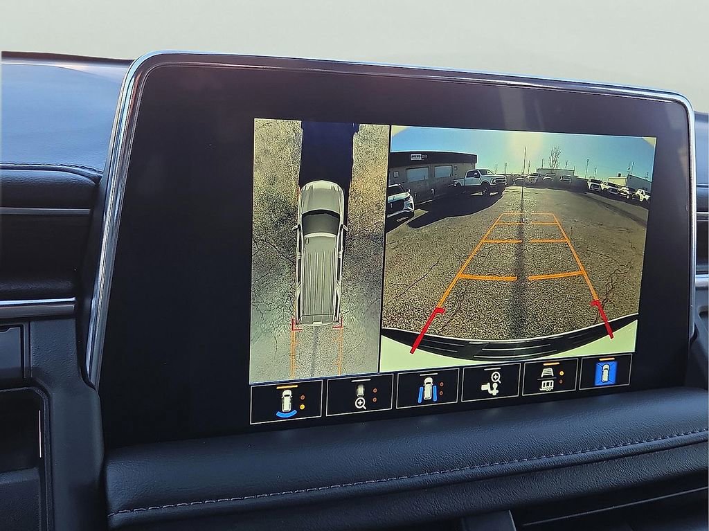 Used 2022 Chevrolet Tahoe Z71 w/ Luxury Package image 21