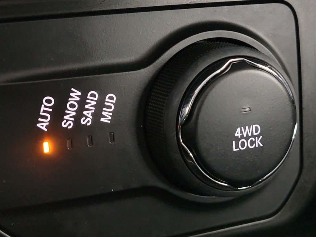 Used 2021 Jeep Renegade Sport AWD/4WD image 26