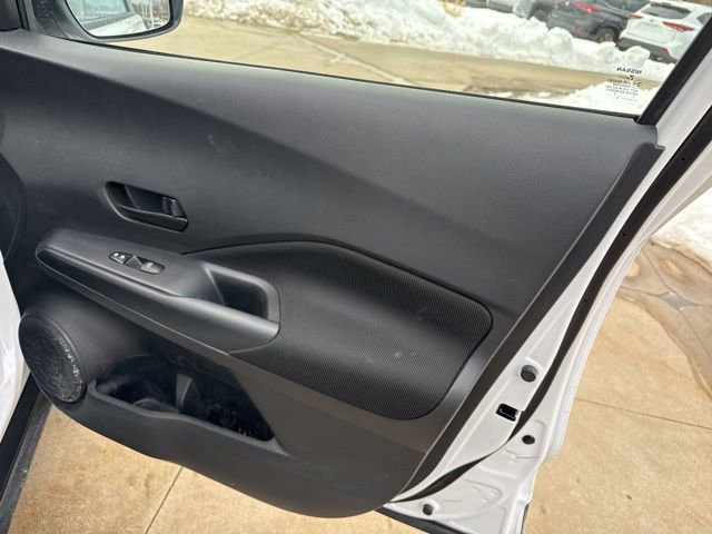 Used 2022 Nissan Kicks S image 37