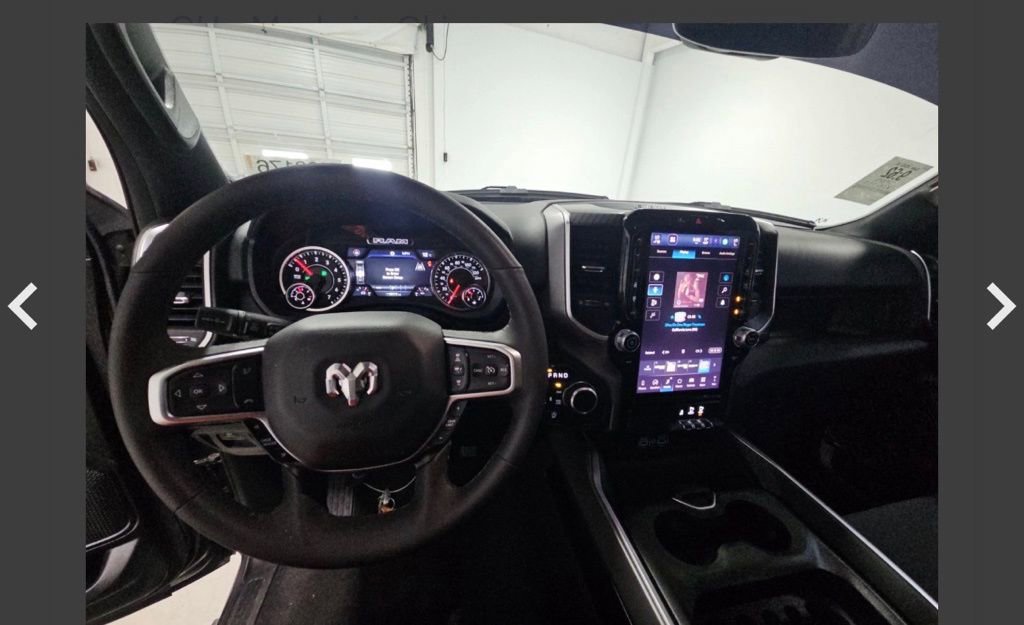 Used 2025 RAM 1500 Big Horn AWD/4WD image 11