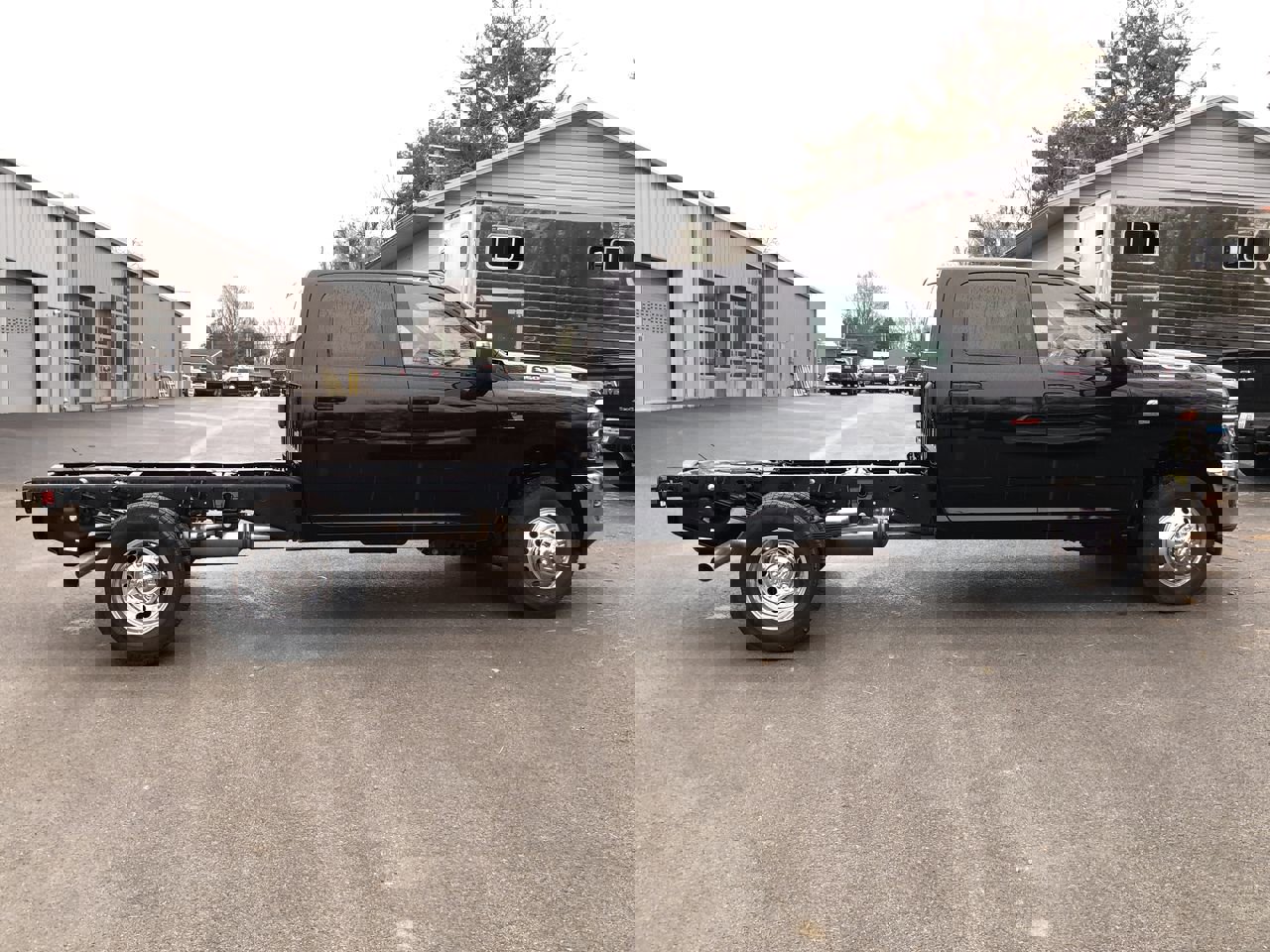 New 2026 RAM 3500 Tradesman image 6