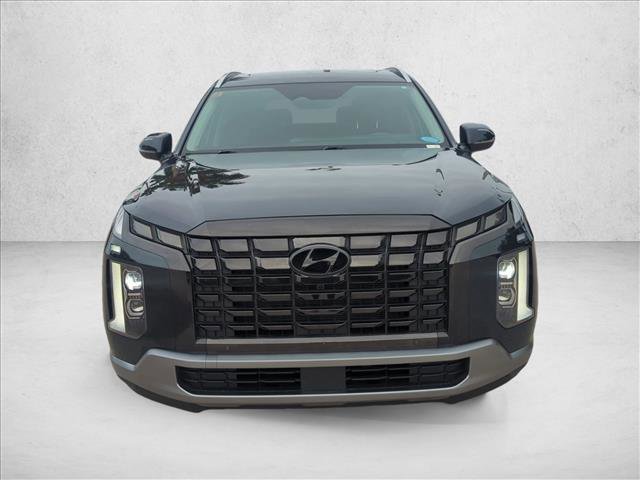 Used 2024 Hyundai Palisade Limited FWD image 2