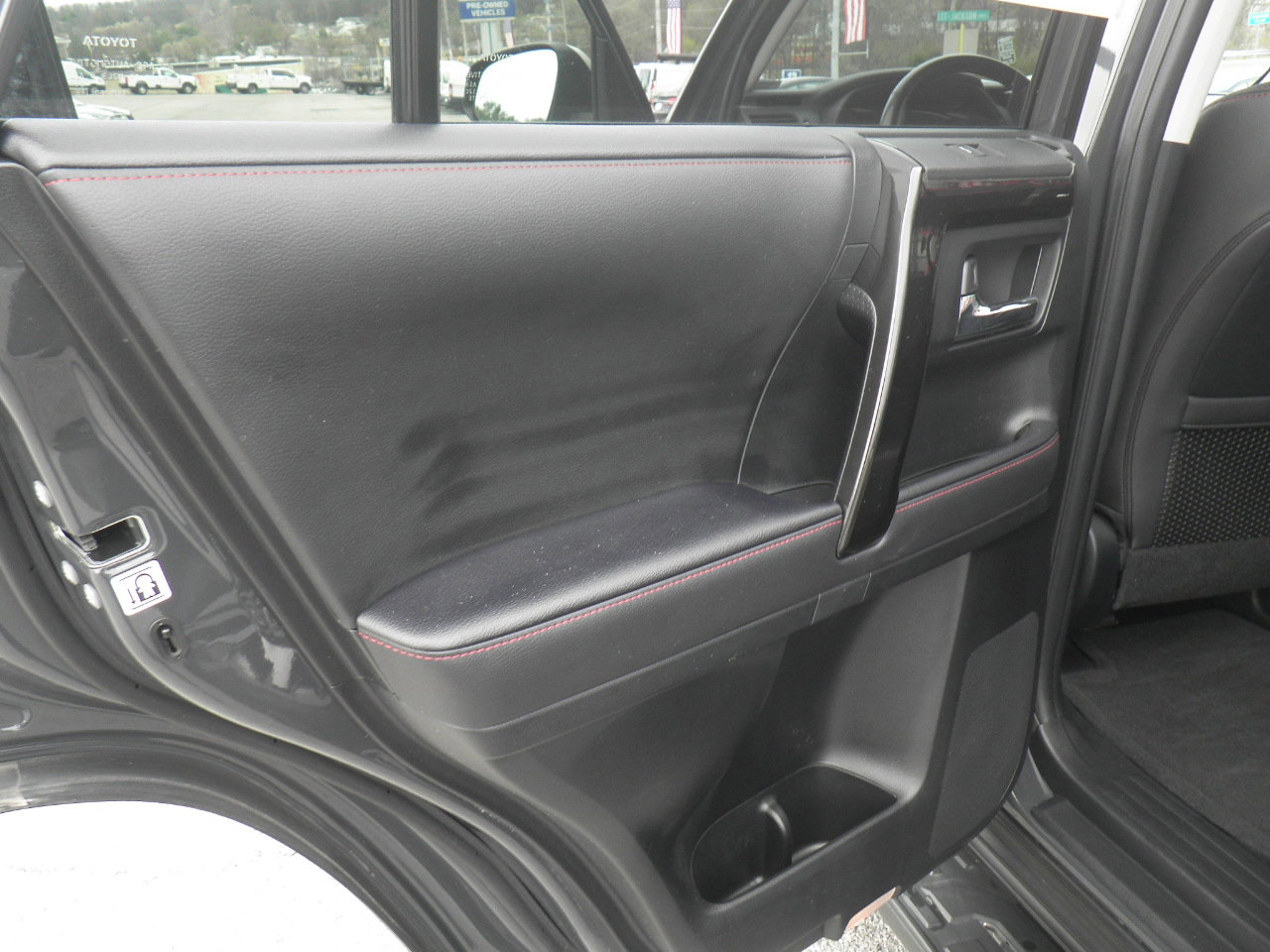 Used 2024 Toyota 4Runner TRD Off-Road Premium image 17