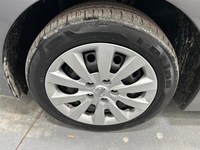 Used 2019 Nissan Sentra S image 9