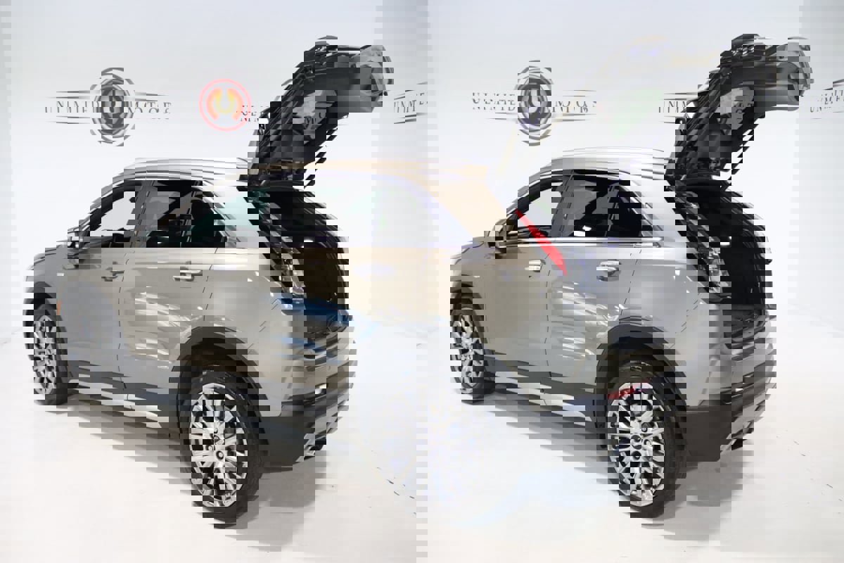 Used 2020 Cadillac XT4 Premium Luxury image 31