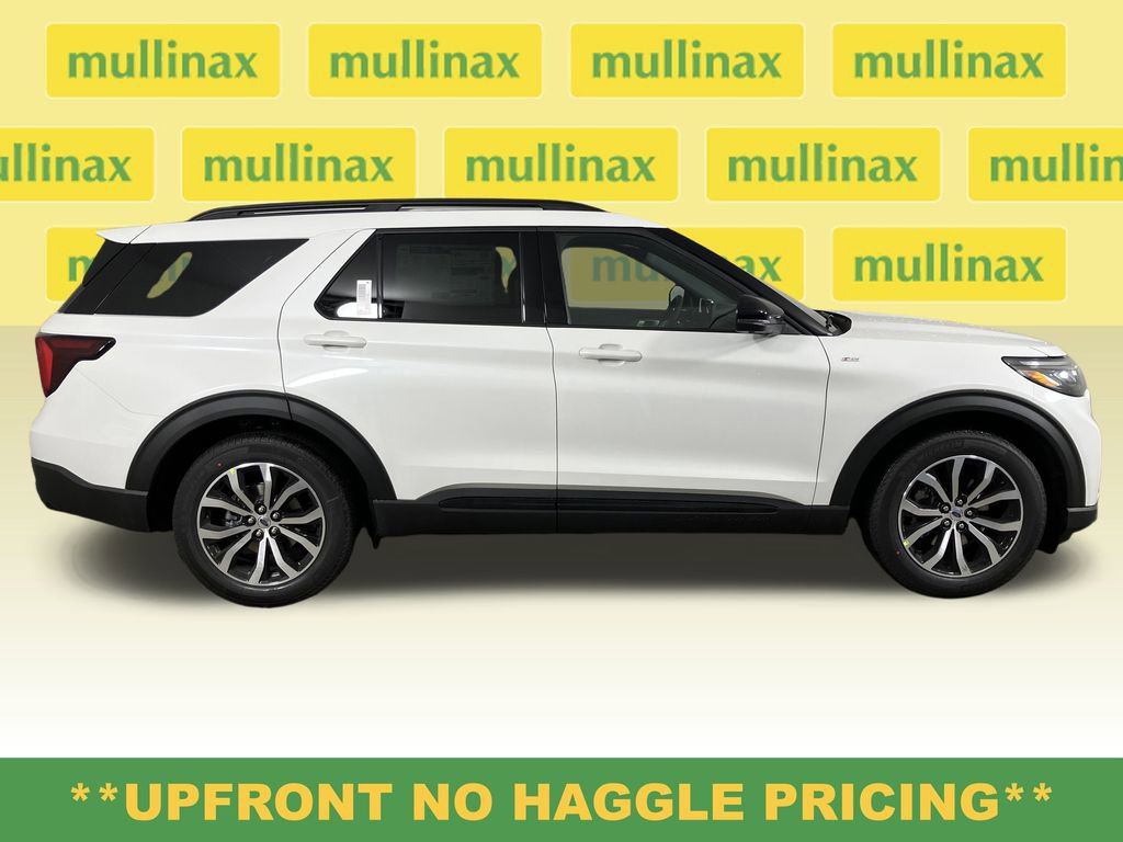 New 2026 Ford Explorer ST-Line RWD image 2