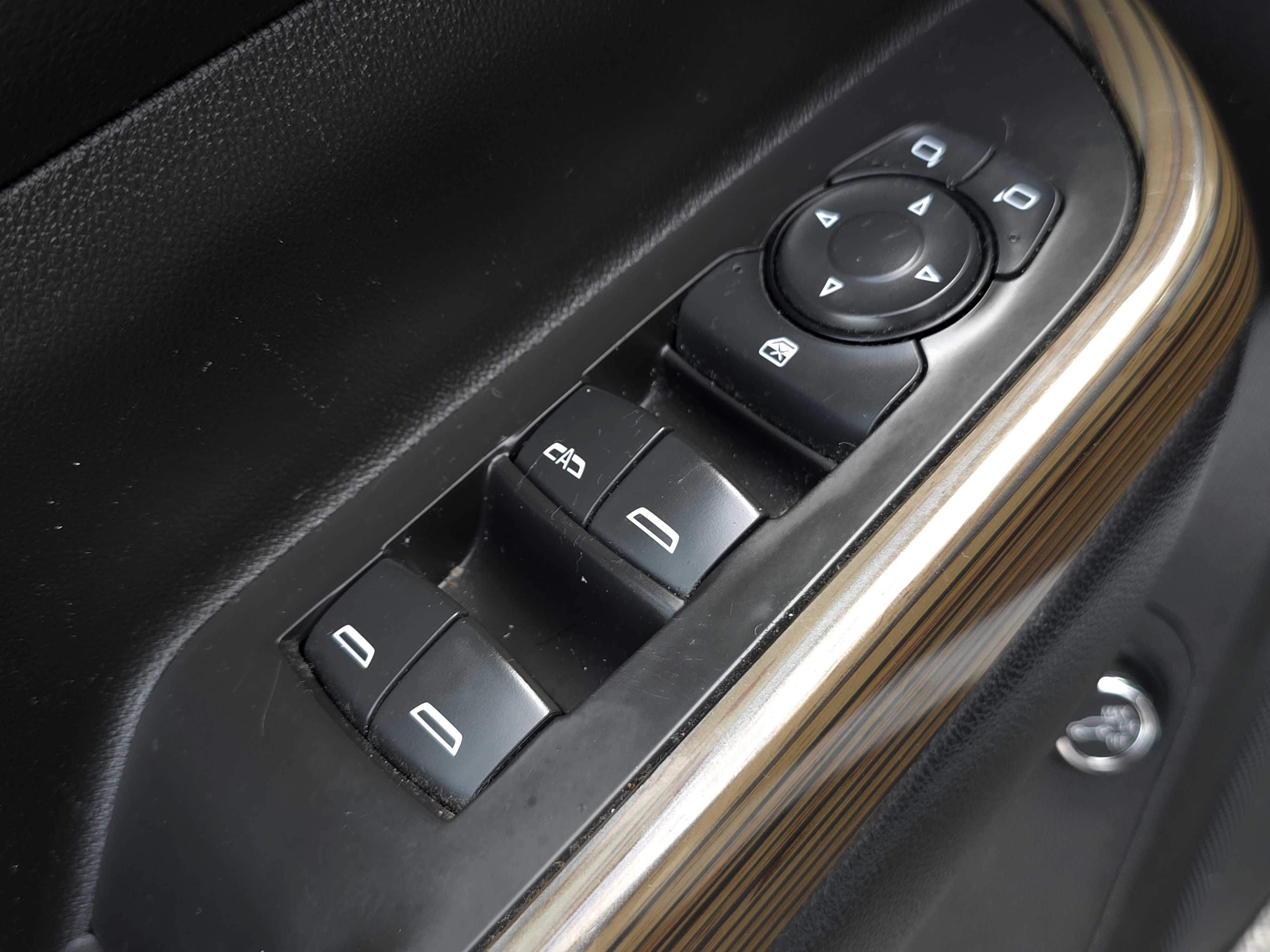 Used 2019 GMC Acadia SLE image 24