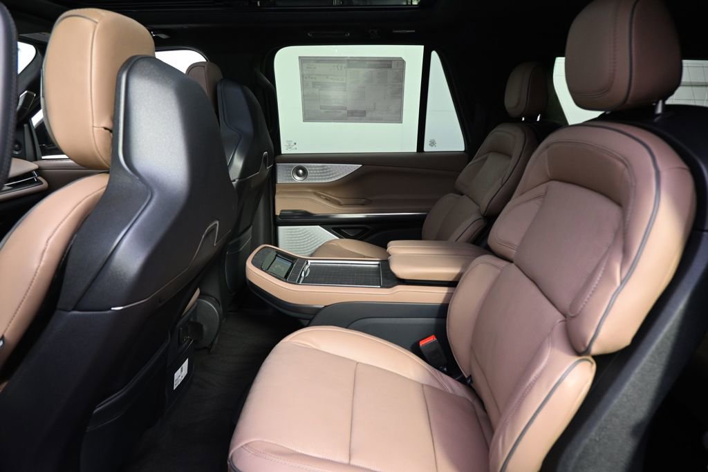 New 2026 Lincoln Navigator L Black Label image 21