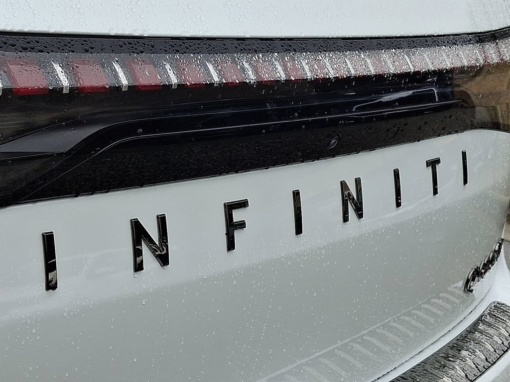 New 2027 INFINITI QX80 Sensory w/ Sport Exterior Package AWD/4WD image 17
