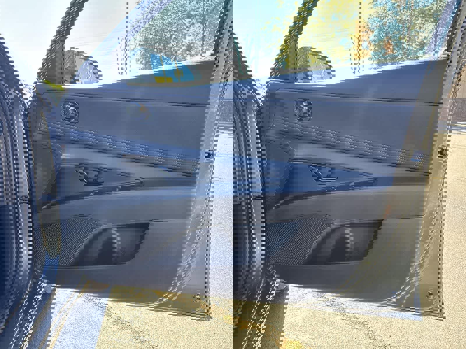 Certified 2025 Hyundai Elantra SEL image 36