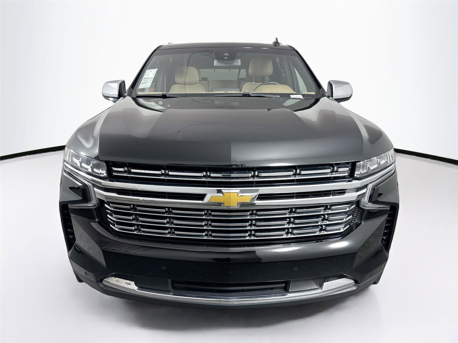Used 2024 Chevrolet Suburban Premier RWD image 9