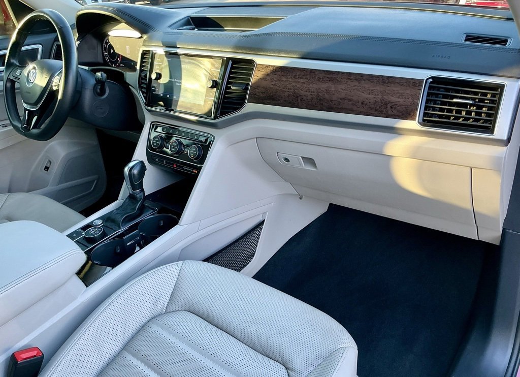 Used 2019 Volkswagen Atlas SEL Premium image 24