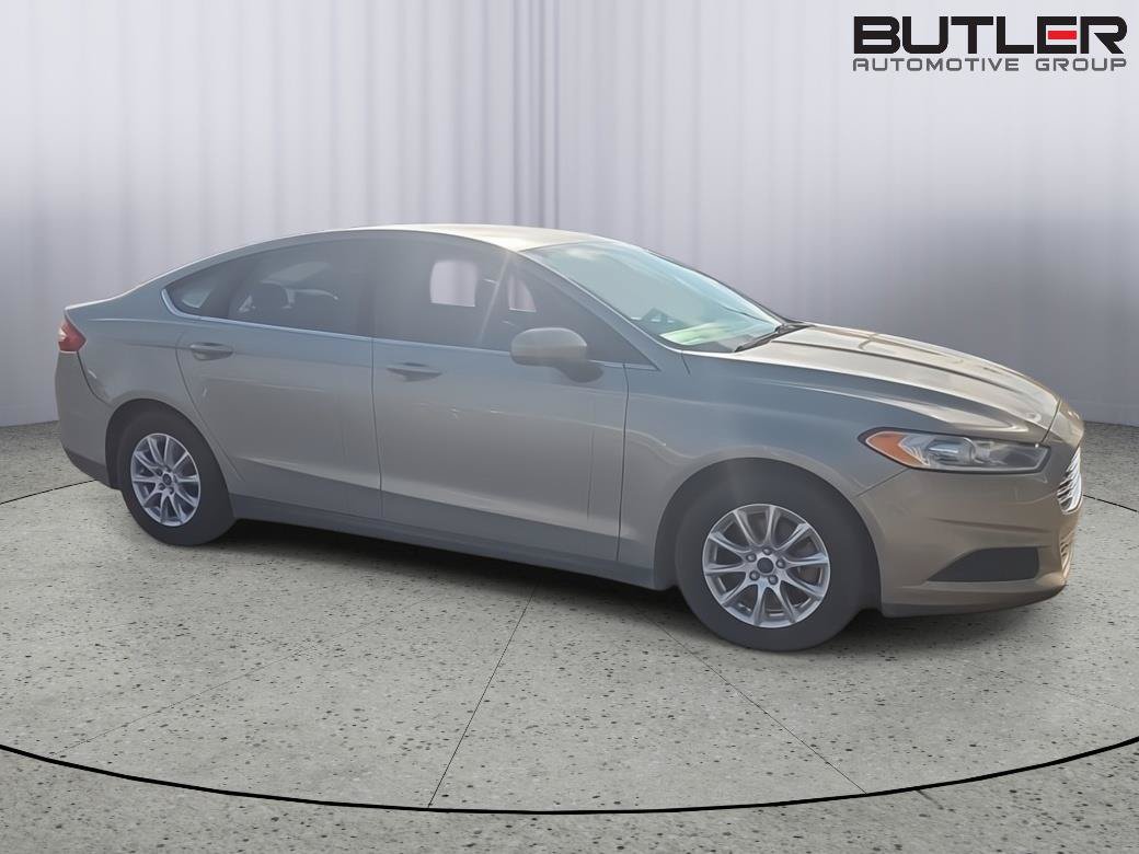 Used 2016 Ford Fusion S FWD image 4