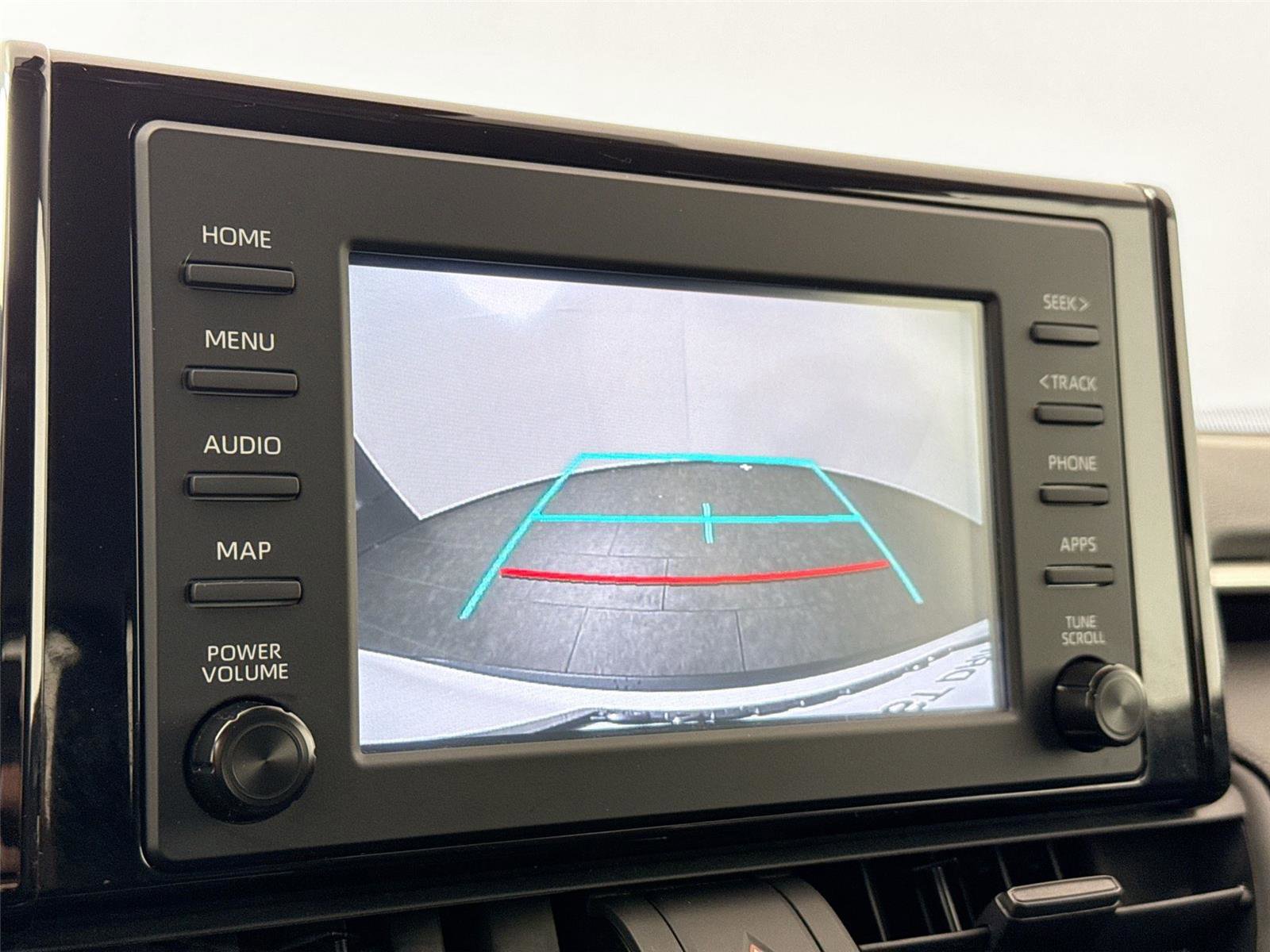 Used 2019 Toyota RAV4 LE image 20