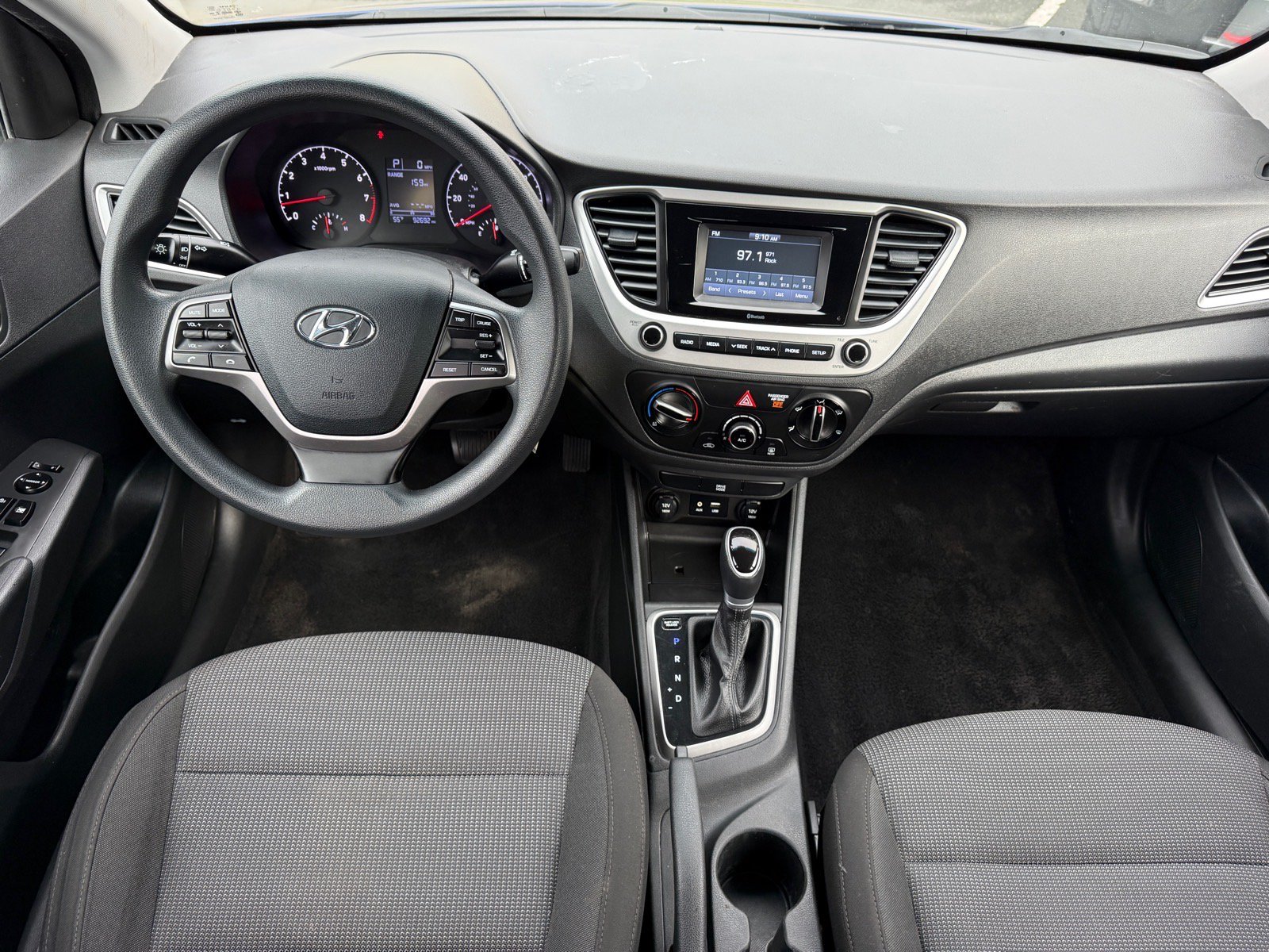 Used 2021 Hyundai Accent SE FWD image 16