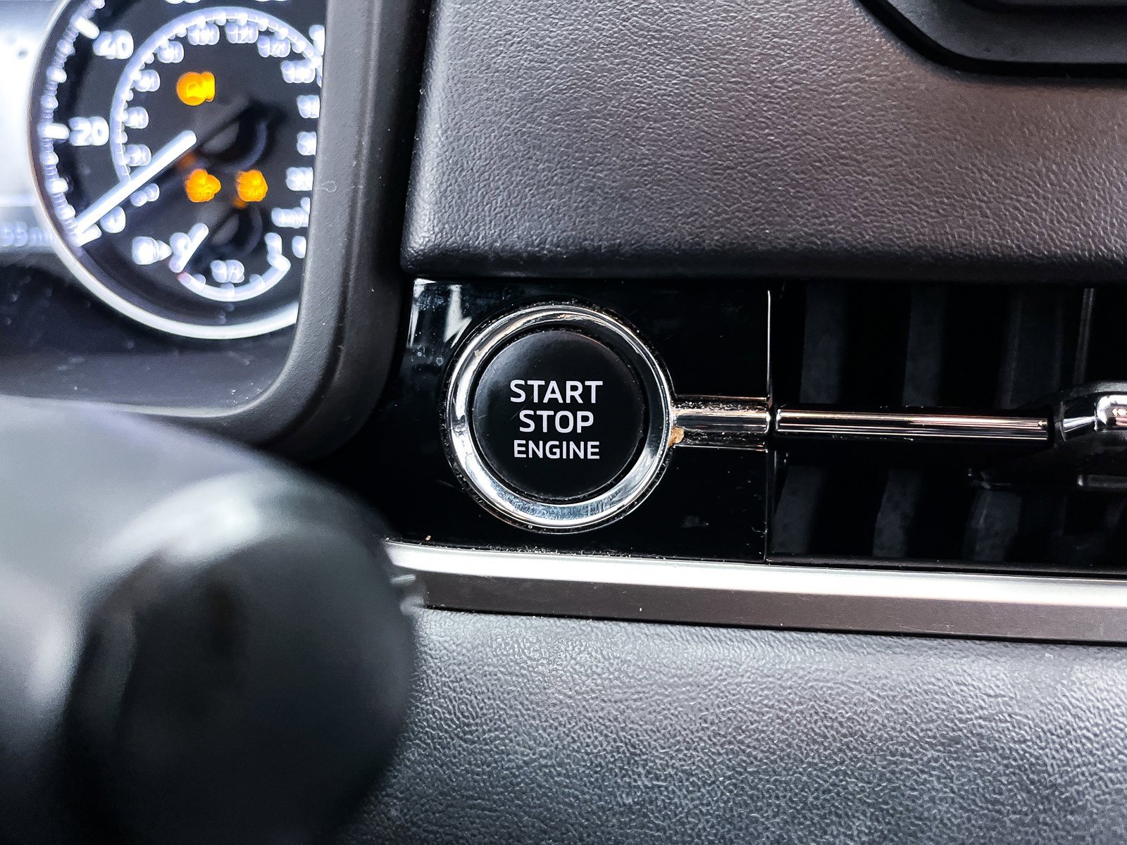 Used 2022 Mitsubishi Outlander ES image 20