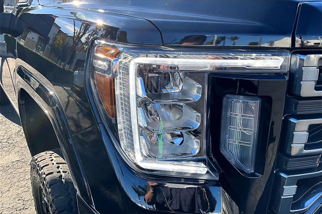 Used 2021 GMC Sierra 2500 AT4 w/ AT4 Premium Plus Package image 29